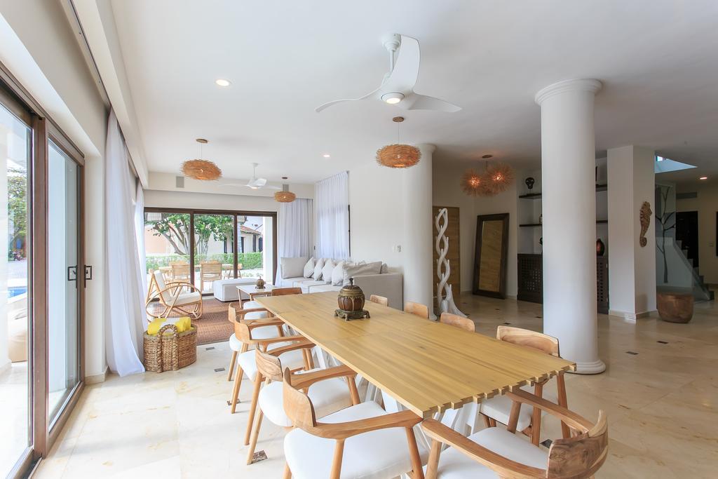 Villa Steps To Best Beach Unica 6bedroom *